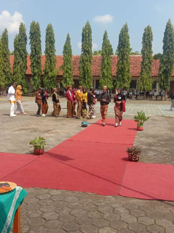 Hari Pendidikan Nasional: Wujudkan Generasi Emas Bersama SMPN 1 Wonopringgo
